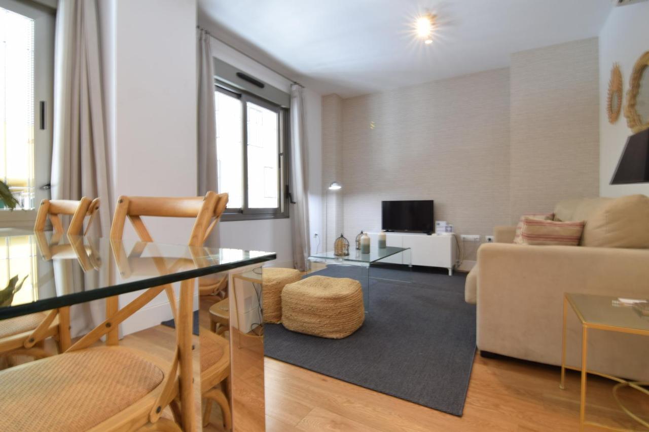 Апартаменты Letmalaga Premium Malagueta Экстерьер фото