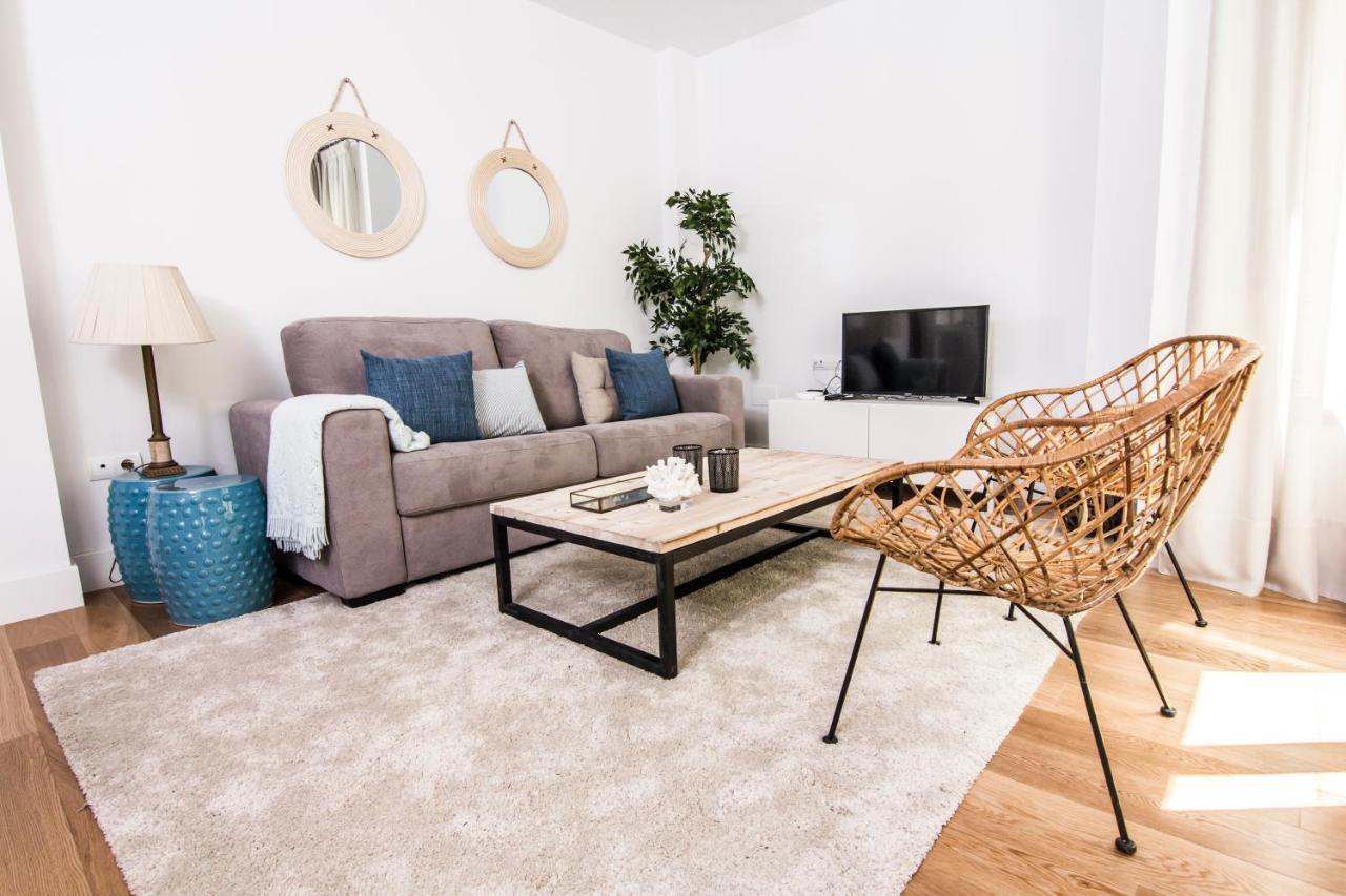 Апартаменты Letmalaga Premium Malagueta Экстерьер фото